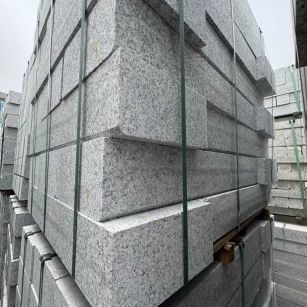 鹤壁芝麻白路牙石 马路牙子