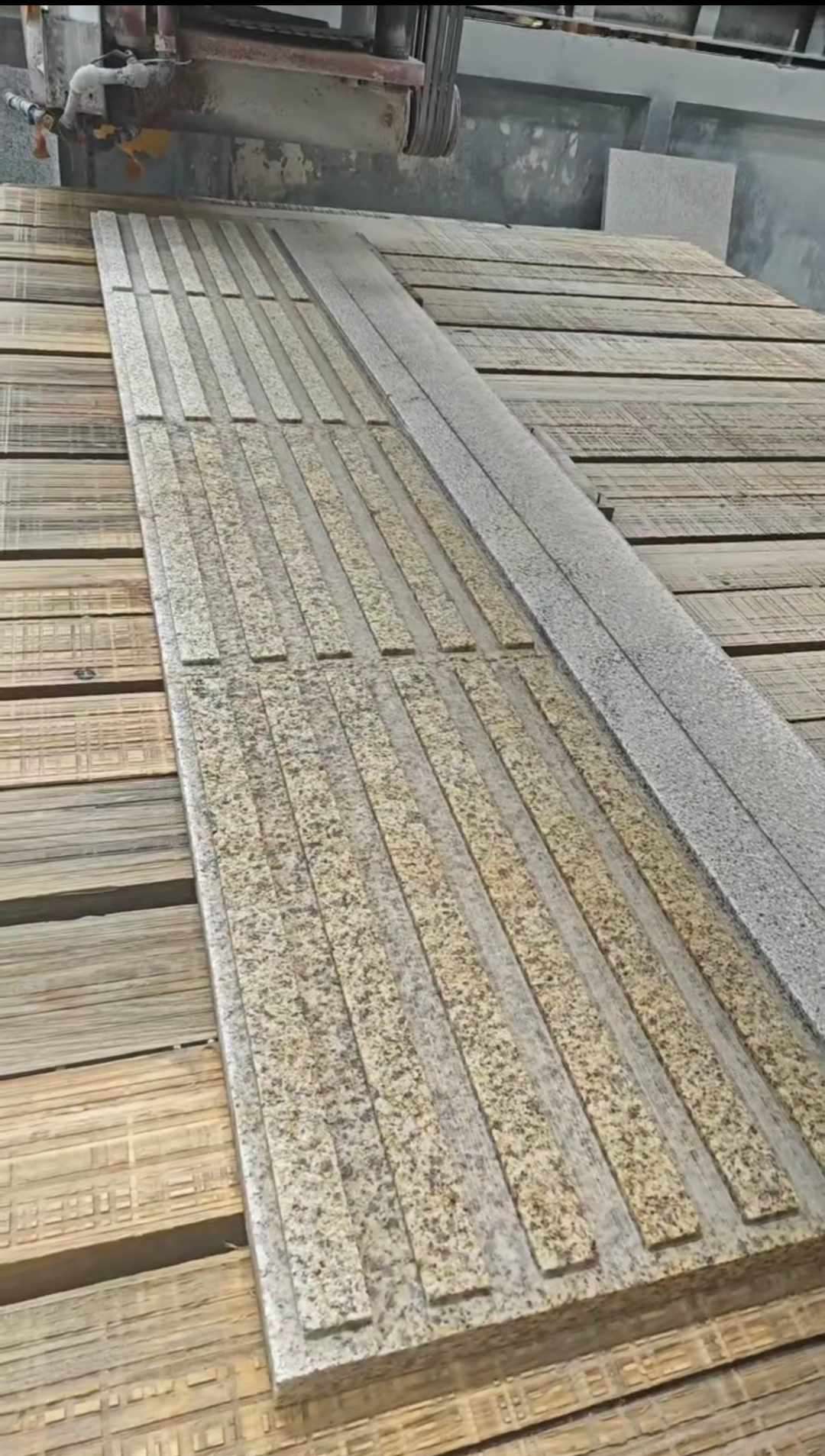 鹤壁黄金麻盲道石 盲条