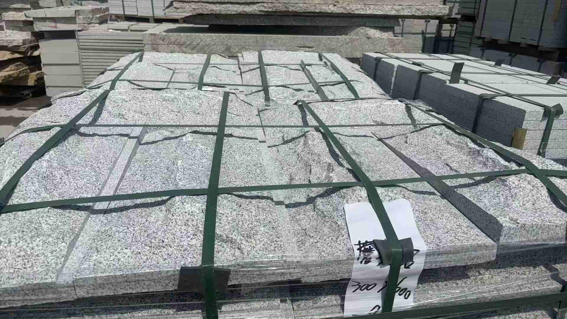 鹤壁蘑菇石 自然面