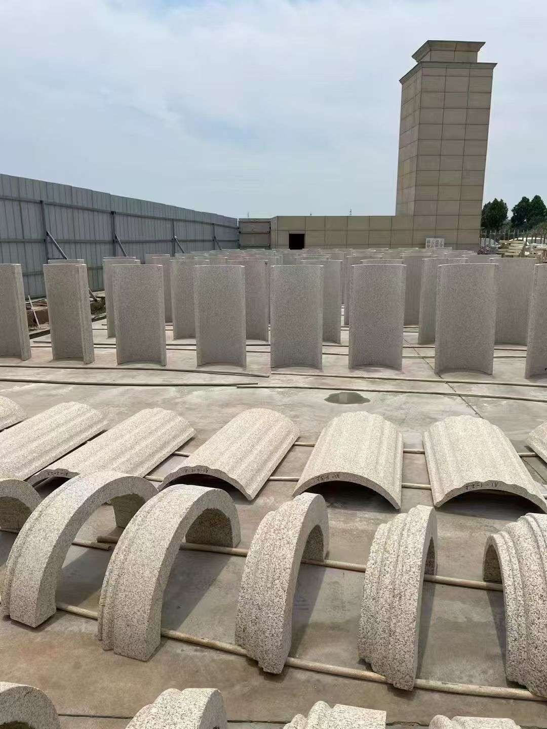 鹤壁黄金麻别墅柱皮 异形 线条定制